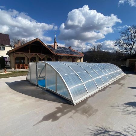 Vila Anna Malnas Bai Exteriér fotografie