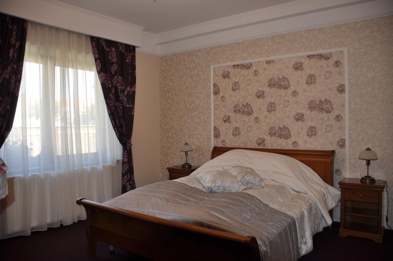 Vila Anna Malnas Bai Exteriér fotografie