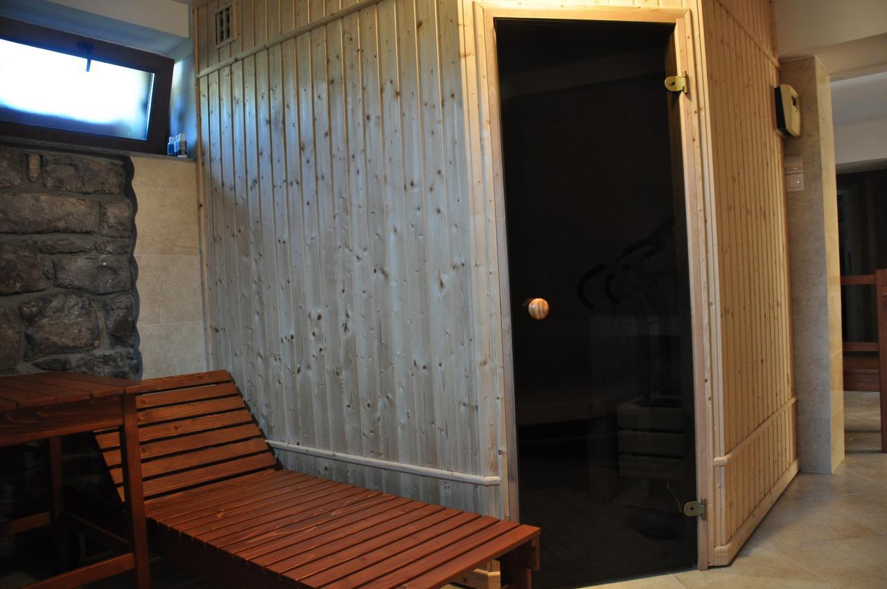 Vila Anna Malnas Bai Exteriér fotografie