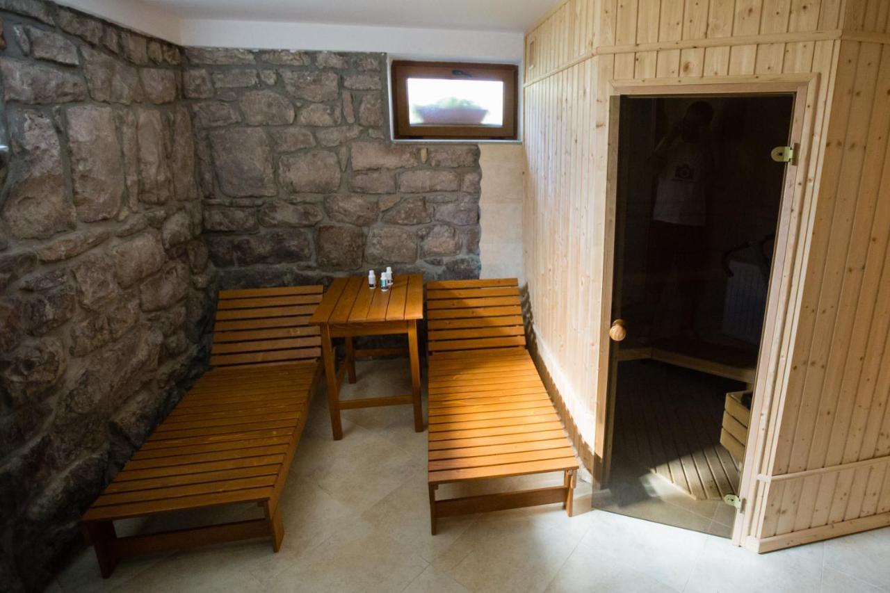 Vila Anna Malnas Bai Exteriér fotografie