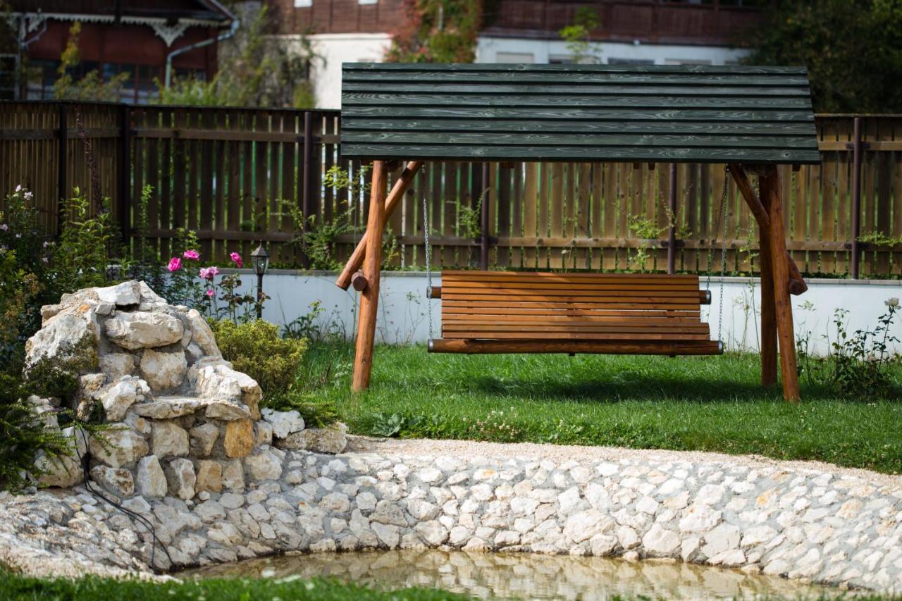 Vila Anna Malnas Bai Exteriér fotografie